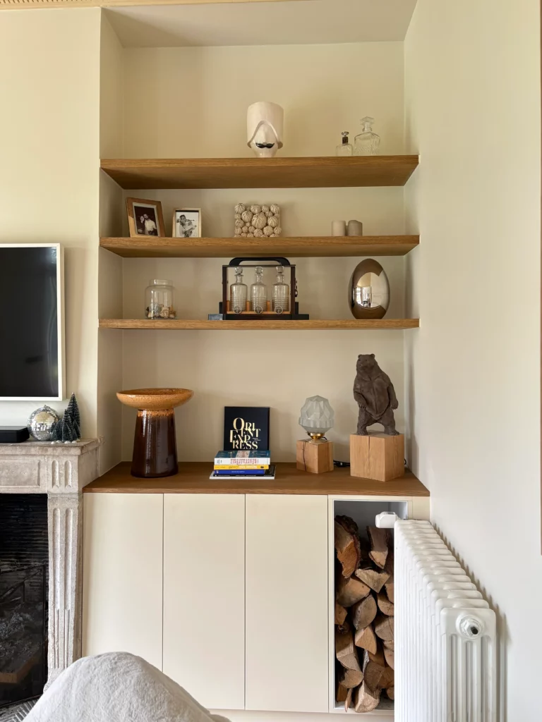 aménagement sur mesure autour de la cheminée